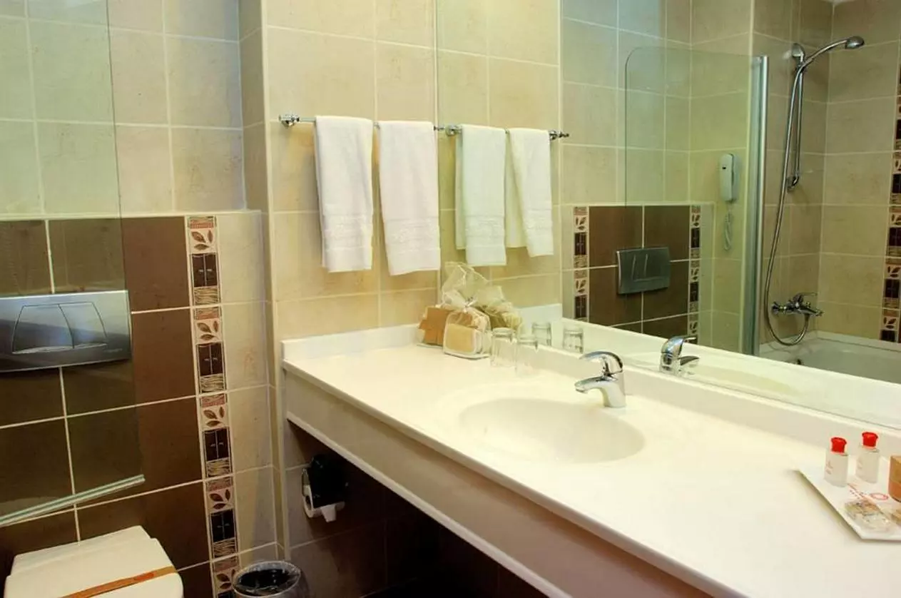 greenbeach_shabaviz (8).jpg